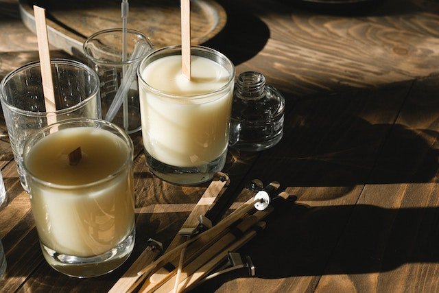 The Different Types of Wax for Scented Candles: Which is Right for You? - Silver Dollar Candle Co